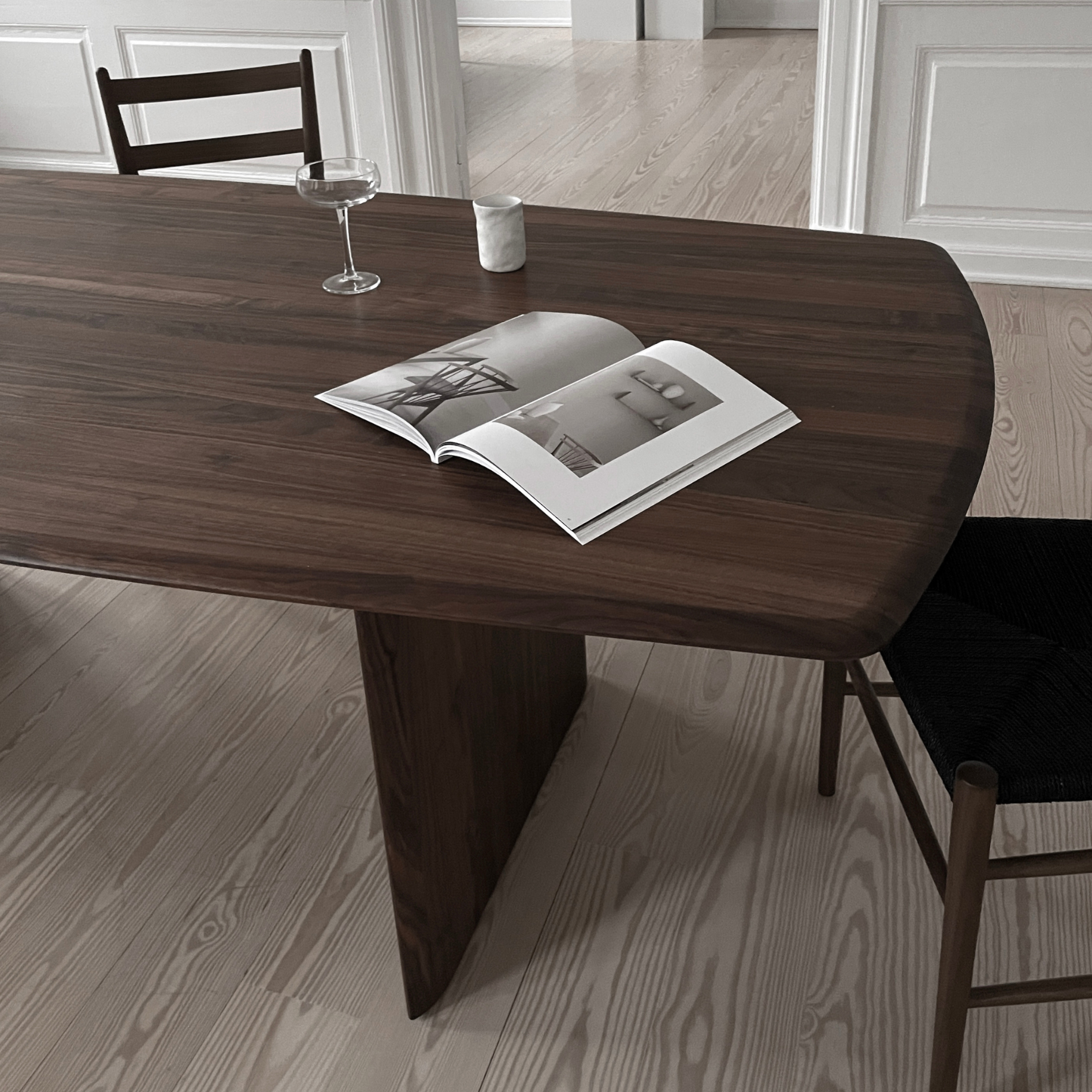 No7 Dining Table